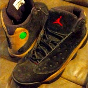 Retro-13 olive size 10 black and kaki